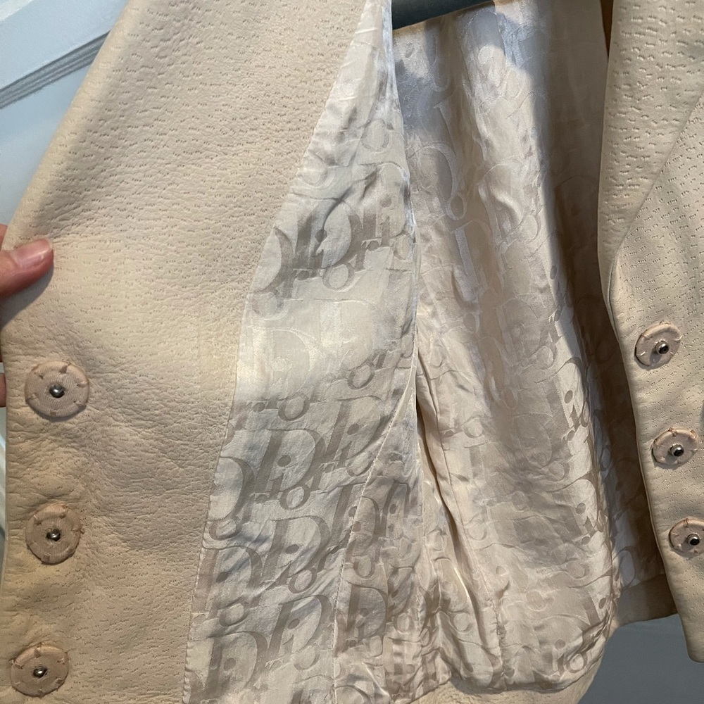 Christian Dior - Picture 4 of 9